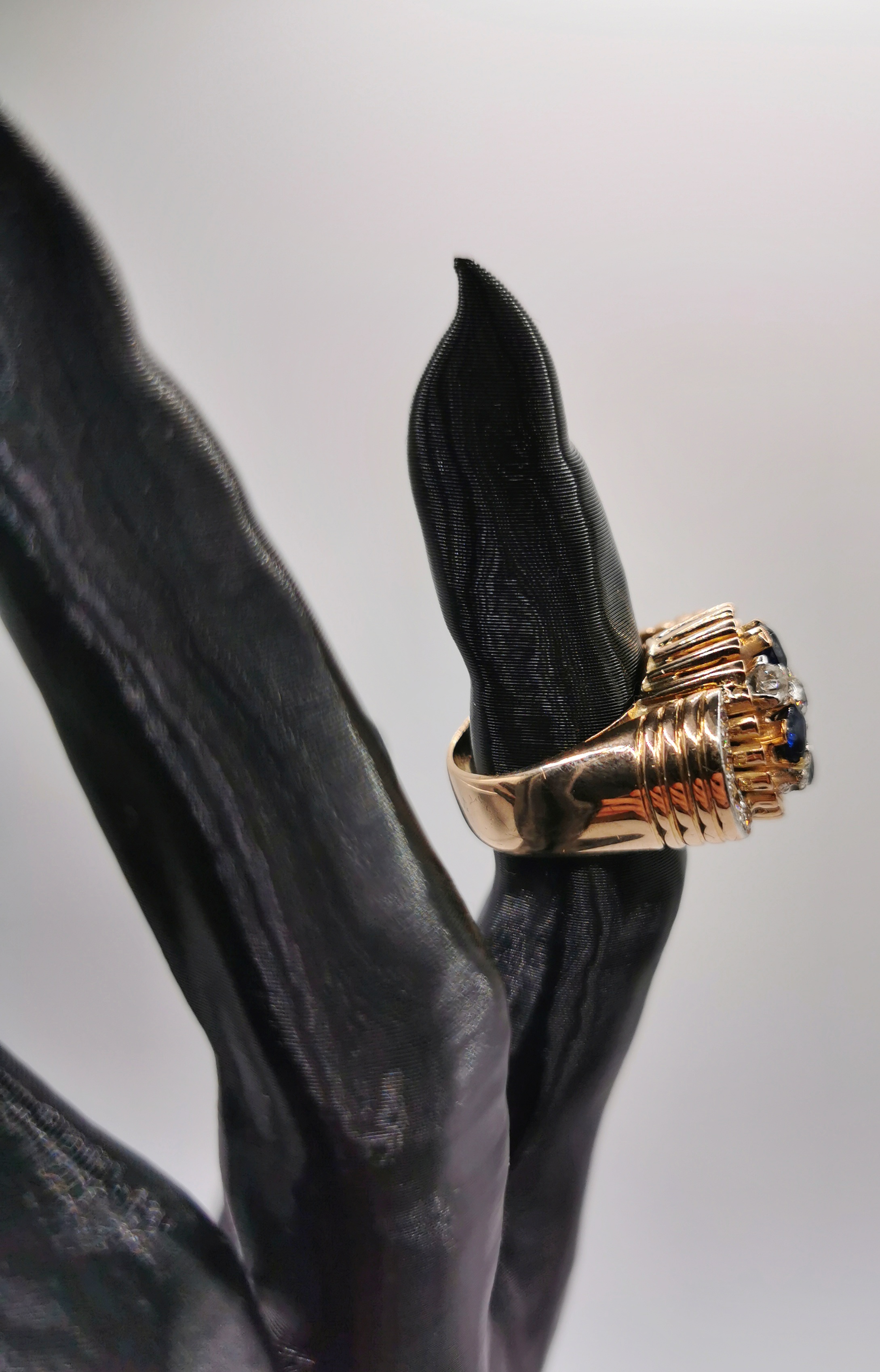 Rose & White Gold Diamond Sapphire Ring — Handcrafted Jewellery from Warsaw, Poland