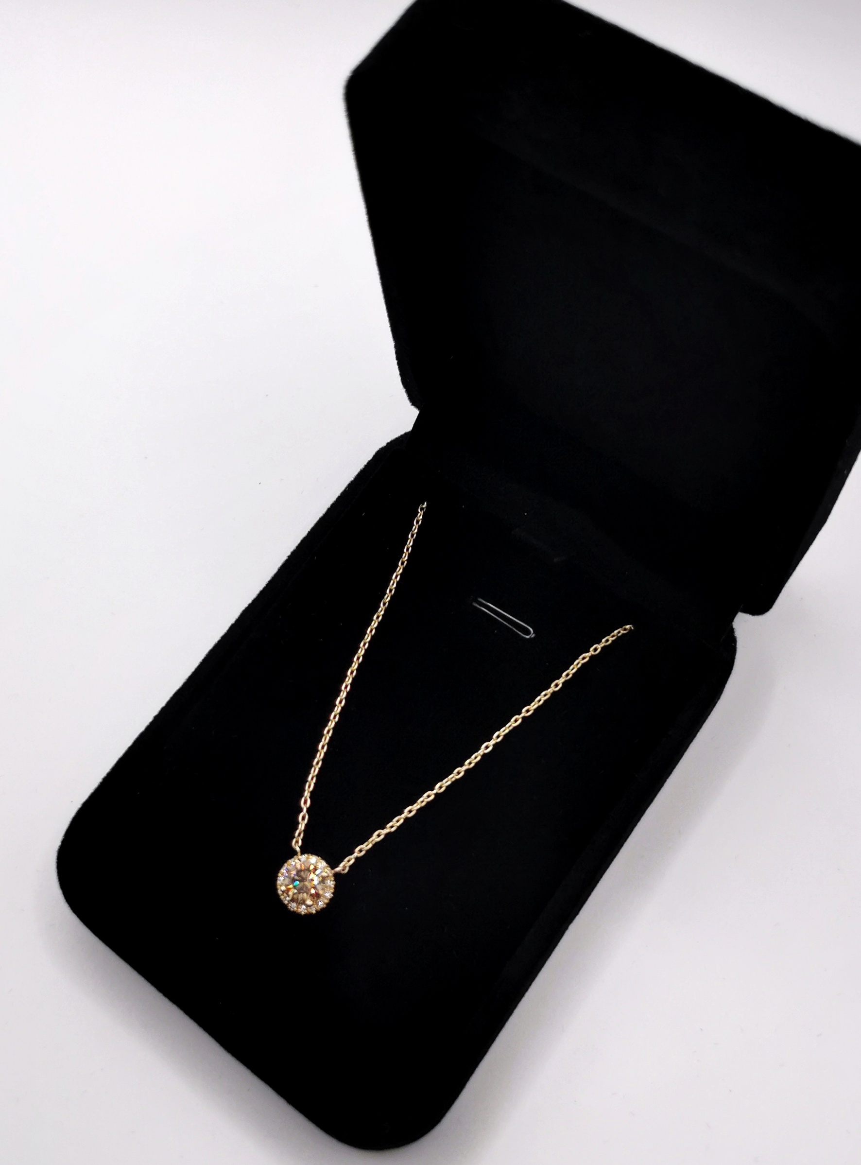 Yellow Gold Natural Colored Diamond Necklace — Handcrafted Jewellery from Warsaw, Poland